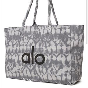 Alo Yoga Shopper Tote NWT